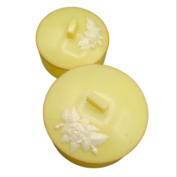 Vintage celluloid dresser/powder boxes set of 2 - Picture 2 of 4